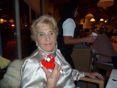 Marbella Dizzy with her chocolates from Aloha 