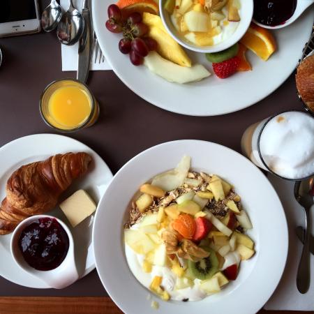 breakfast & brunch in Marbella