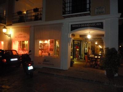 the appoach to El banco