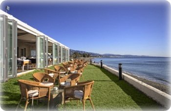 El Ancla restaurant has a great pool El Ancla restaurant has a great pool