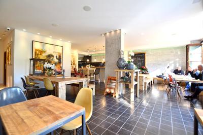 Best WIFI Cafe in Marbella?