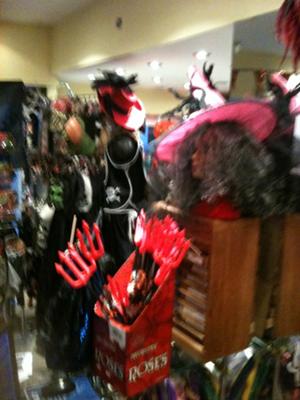 Inside Pepita Cardeña