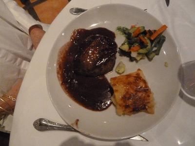 The swimming Rossini Steaks 