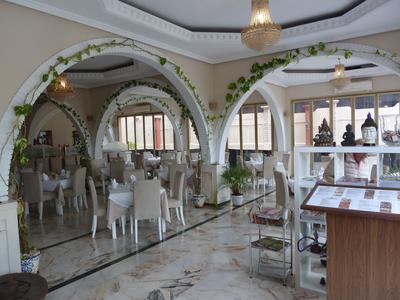 the pleasant dining room