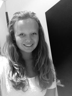 Isabella from San Pedro