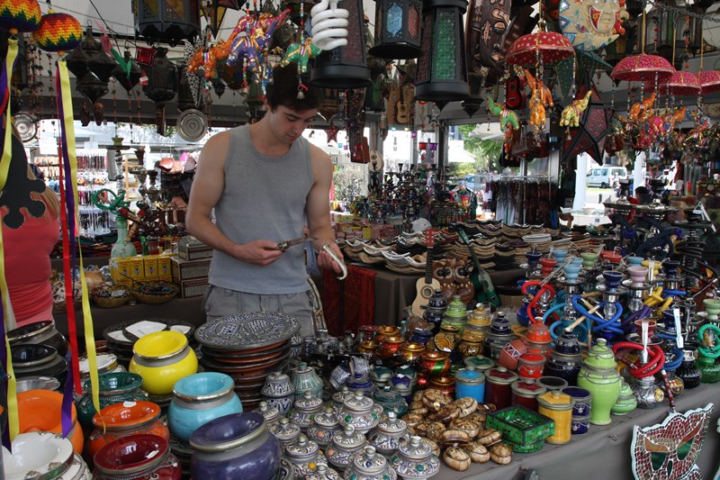 Puerto Banus Street Market, Marbella, Spain Stock Photo - Alamy