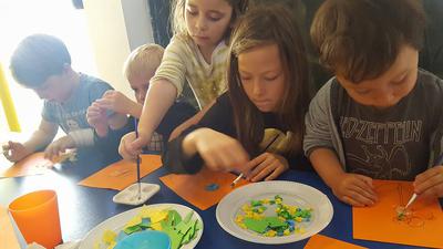 Painting time at Seta Magica